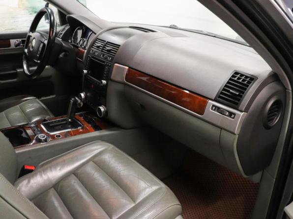 Volkswagen Touareg I с пробегом 2006 года, цена 990 000 рублей, 320331 км, внедорожник, Автокод Объявления