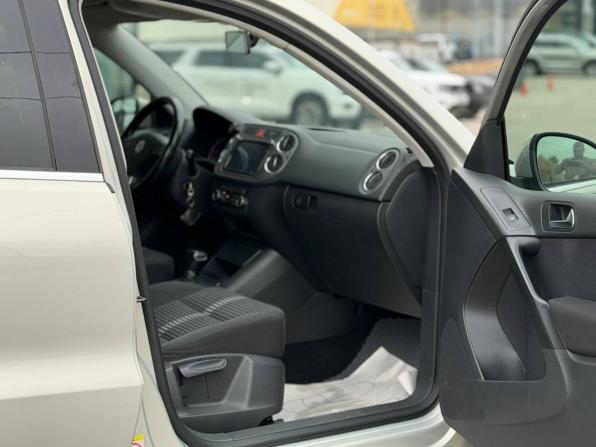 Volkswagen Tiguan I с пробегом 2010 года, цена 1 051 000 рублей, 172088 км, внедорожник, Автокод Объявления