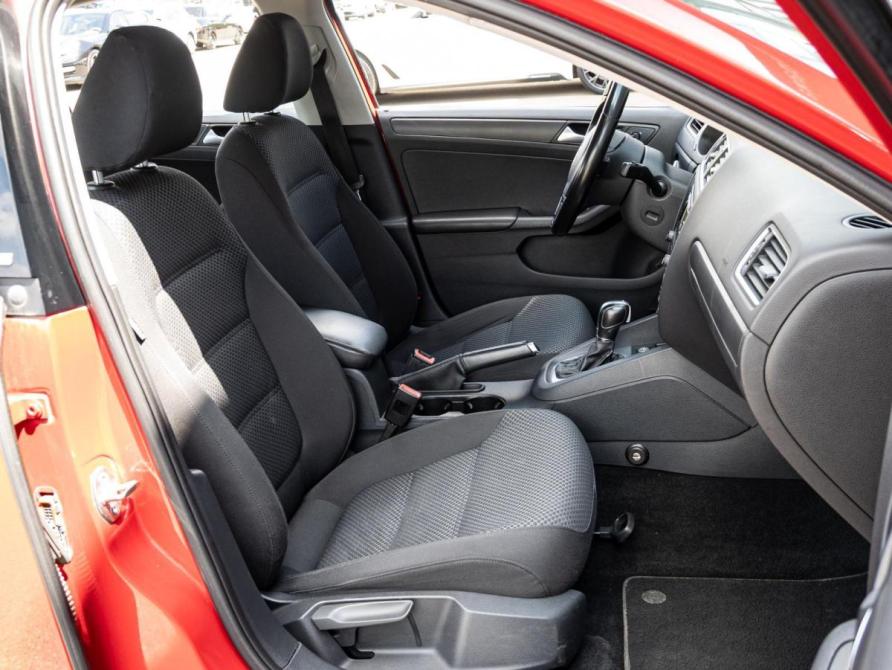 Volkswagen Jetta VI Рестайлинг Краснодар  - изображение 8