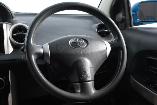 Toyota Ist I с пробегом 2002 года, цена 599 000 рублей, 348000 км, хэтчбек, Автокод Объявления