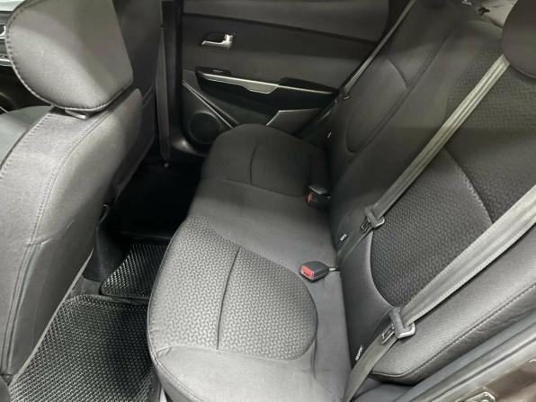 Kia Rio III Рестайлинг с пробегом 2016 года, цена 741 600 рублей, 268034 км, седан, Автокод Объявления