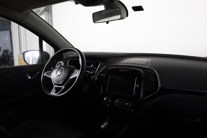 Renault Kaptur I Рестайлинг с пробегом 2021 года, цена 1 759 990 рублей, 95135 км, внедорожник, Автокод Объявления