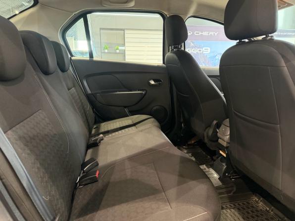 Renault Logan II с пробегом 2014 года, цена 630 000 рублей, 179738 км, седан, Автокод Объявления