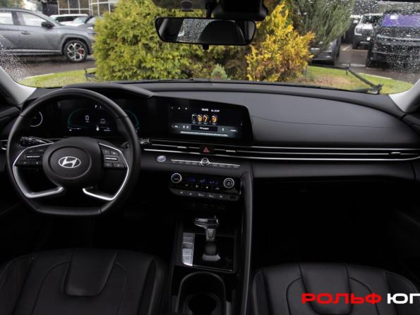 Hyundai Elantra VII (CN7) Рестайлинг с пробегом 2023 года, цена 1 998 000 рублей, 25014 км, седан, Автокод Объявления
