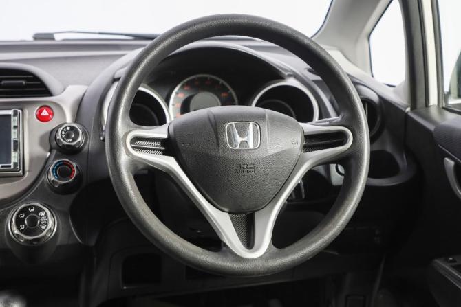 Honda Fit II с пробегом 2009 года, цена 739 000 рублей, 227500 км, хэтчбек, Автокод Объявления