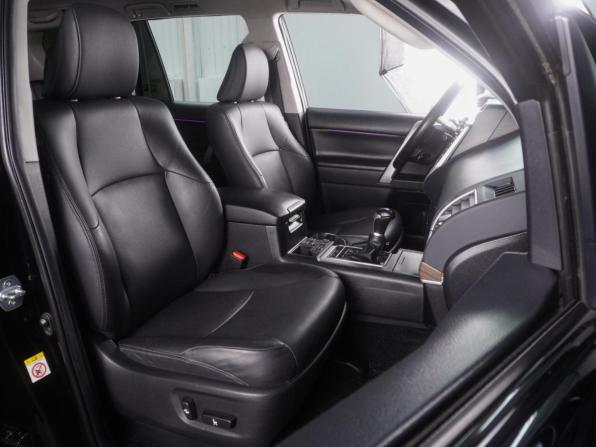 Toyota Land Cruiser Prado 150 Series Рестайлинг 2 с пробегом 2017 года, цена 5 889 000 рублей, 113604 км, внедорожник, Автокод Объявления