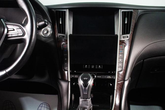 Infiniti Q50 I Рестайлинг с пробегом 2019 года, цена 3 299 000 рублей, 79500 км, седан, Автокод Объявления
