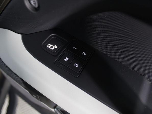 Land Rover Defender II с пробегом 2021 года, цена 4 698 999 рублей, 62500 км, внедорожник, Автокод Объявления