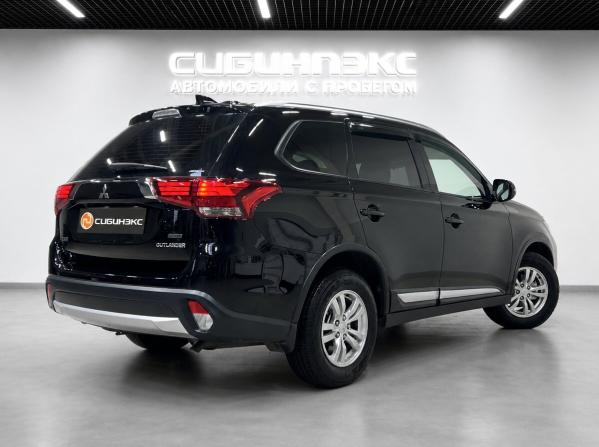 Mitsubishi Outlander III Рестайлинг 2 с пробегом 2017 года, цена 1 699 000 рублей, 208822 км, внедорожник, Автокод Объявления