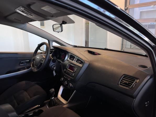 Kia Ceed II с пробегом 2014 года, цена 1 050 000 рублей, 138873 км, хэтчбек, Автокод Объявления