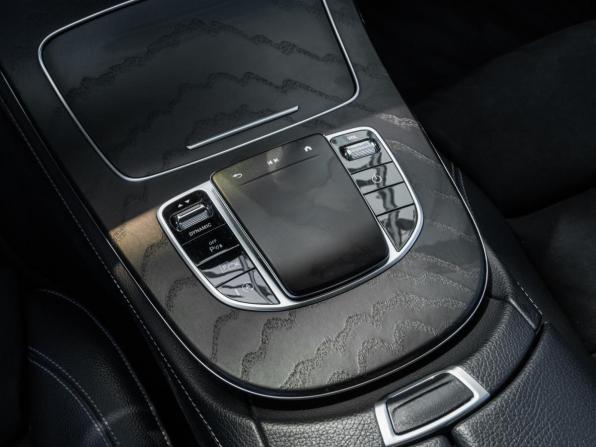 Mercedes-Benz E-Класс V (W213 S213 C238) Рестайлинг с пробегом 2021 года, цена 5 100 000 рублей, 37017 км, седан, Автокод Объявления