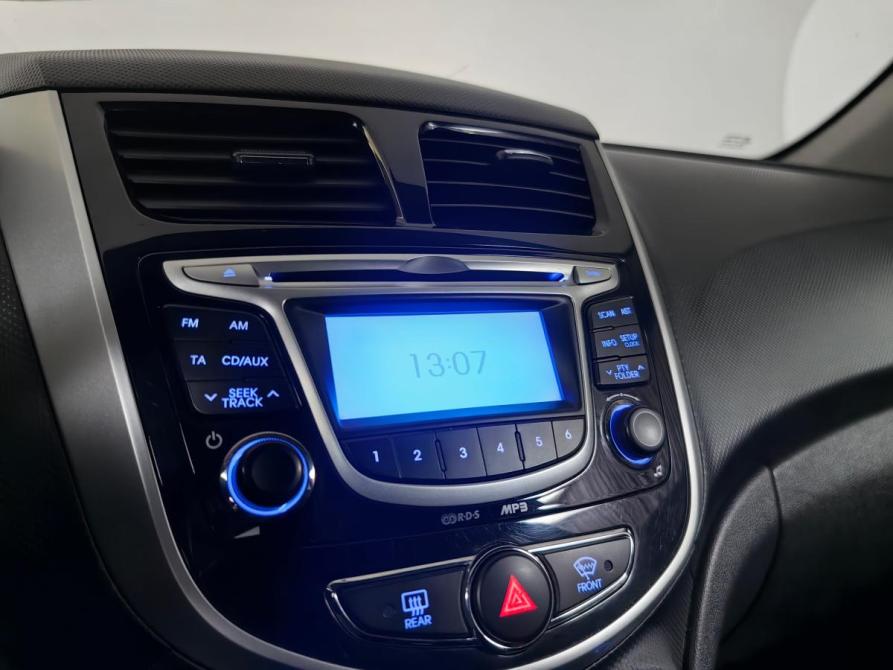Hyundai Solaris I Москва  - изображение 17