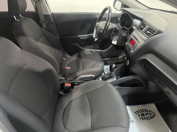 Kia Rio III Рестайлинг с пробегом 2017 года, цена 1 004 000 рублей, 166870 км, седан, Автокод Объявления