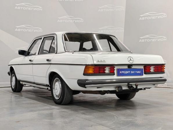 Mercedes-Benz W123 с пробегом 1979 года, цена 1 280 000 рублей, 313000 км, седан, Автокод Объявления