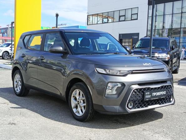 Kia Soul III Рестайлинг с пробегом 2022 года, цена 2 395 000 рублей, 62689 км, хэтчбек, Автокод Объявления