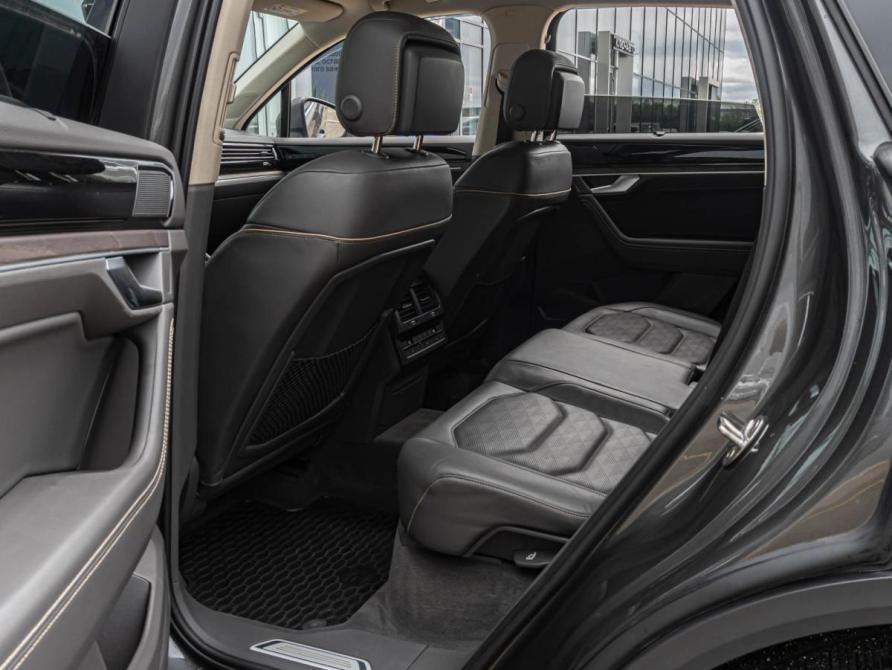 Volkswagen Touareg III Краснодар  - изображение 11