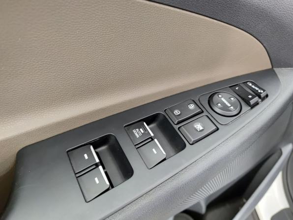 Hyundai Tucson III Рестайлинг с пробегом 2018 года, цена 2 100 000 рублей, 95000 км, внедорожник, Автокод Объявления