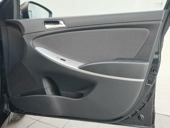 Hyundai Solaris I с пробегом 2011 года, цена 780 000 рублей, 132960 км, седан, Автокод Объявления