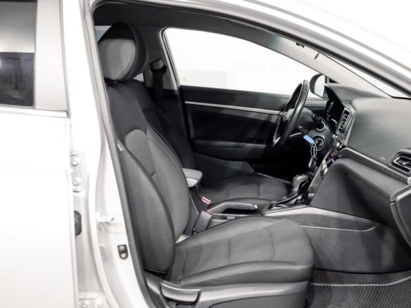 Hyundai Elantra VI (AD) Рестайлинг с пробегом 2019 года, цена 1 930 000 рублей, 122770 км, седан, Автокод Объявления
