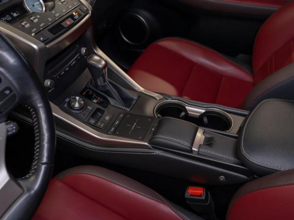Lexus NX I Рестайлинг с пробегом 2017 года, цена 3 450 000 рублей, 112359 км, внедорожник, Автокод Объявления