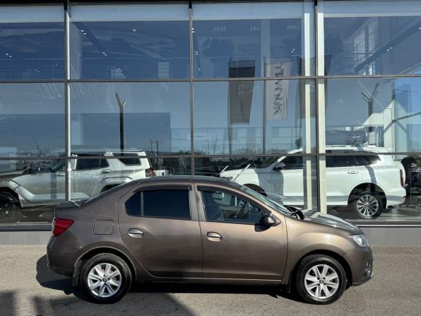 Renault Logan II Рестайлинг с пробегом 2019 года, цена 915 000 рублей, 96000 км, седан, Автокод Объявления