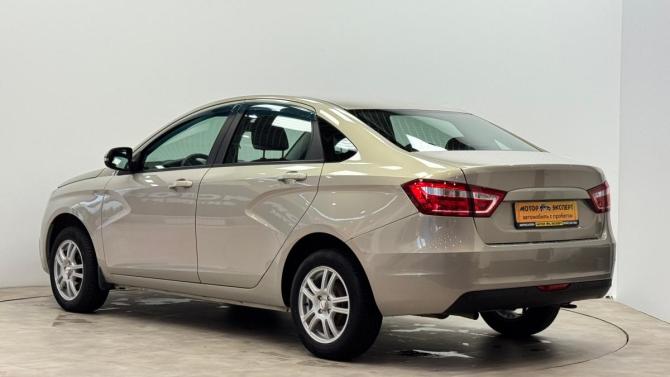 Lada (ВАЗ) Vesta I с пробегом 2019 года, цена 859 000 рублей, 100600 км, седан, Автокод Объявления