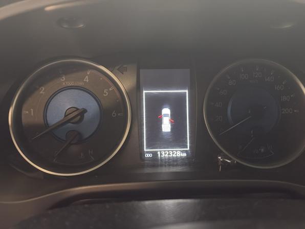Toyota Hilux VIII с пробегом 2017 года, цена 3 960 000 рублей, 132327 км, пикап, Автокод Объявления