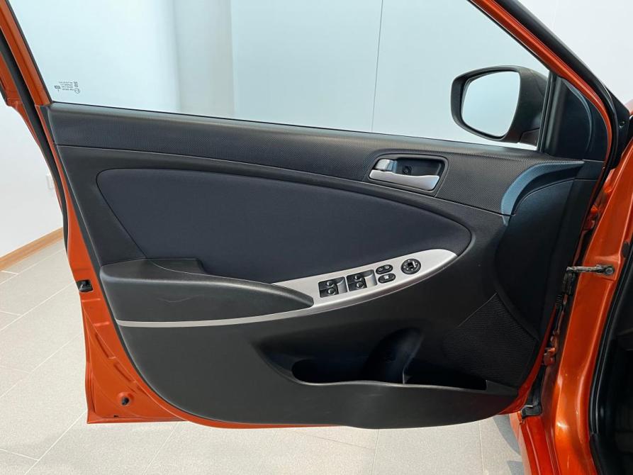 Hyundai Solaris I Рестайлинг Волгоград  - изображение 27