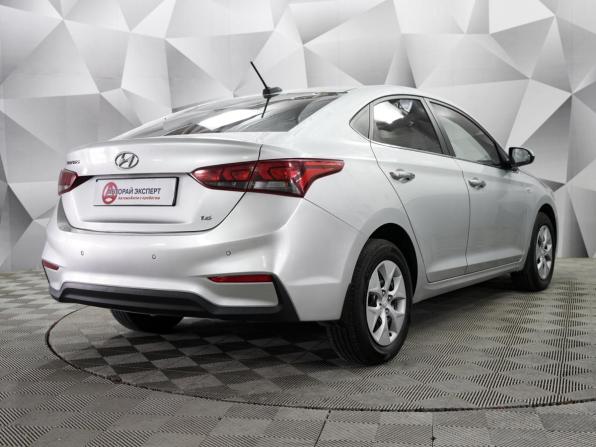 Hyundai Solaris II с пробегом 2018 года, цена 1 295 000 рублей, 114715 км, седан, Автокод Объявления