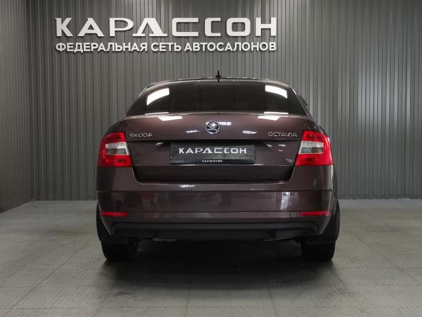 Skoda Octavia III (A7) Рестайлинг с пробегом 2017 года, цена 1 170 000 рублей, 212902 км, лифтбек, Автокод Объявления