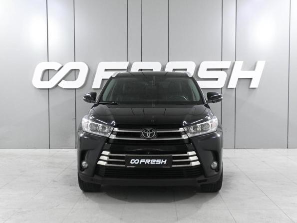Toyota Highlander III (XU50) Рестайлинг с пробегом 2018 года, цена 3 299 000 рублей, 179681 км, внедорожник, Автокод Объявления