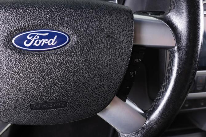 Ford Focus II с пробегом 2006 года, цена 479 000 рублей, 198124 км, хэтчбек, Автокод Объявления