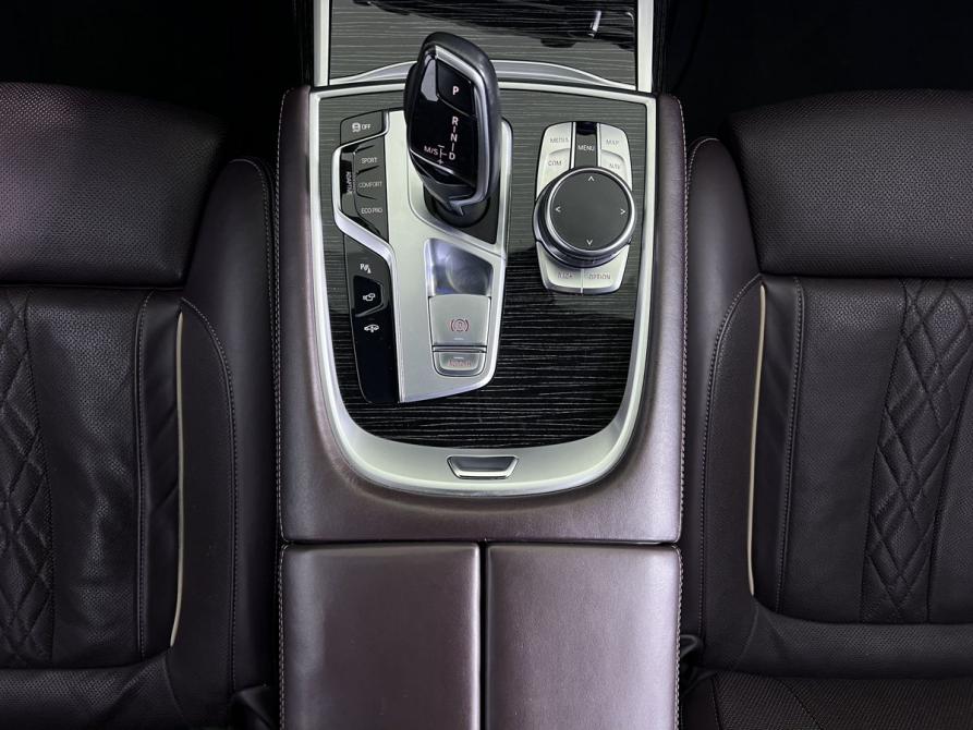 BMW 7 серии VI (G11/G12) Рестайлинг Калининград  - изображение 18