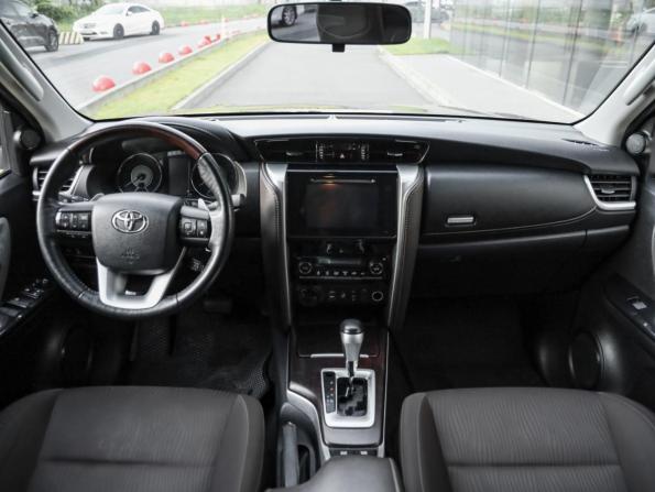 Toyota Fortuner II с пробегом 2019 года, цена 3 299 000 рублей, 191956 км, внедорожник, Автокод Объявления