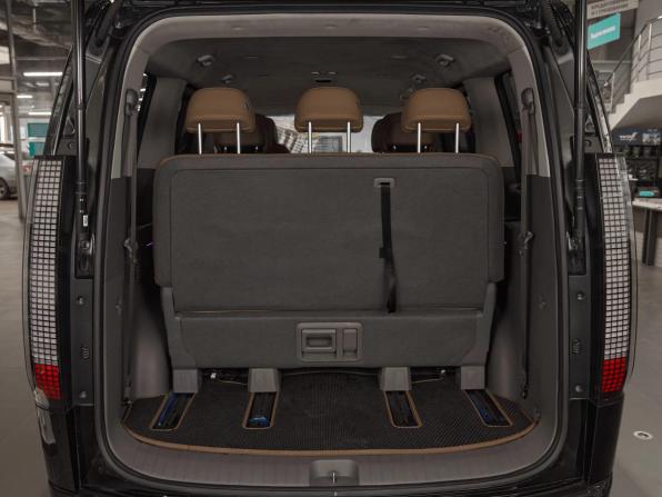 Hyundai Staria I с пробегом 2021 года, цена 4 299 000 рублей, 98100 км, минивэн, Автокод Объявления