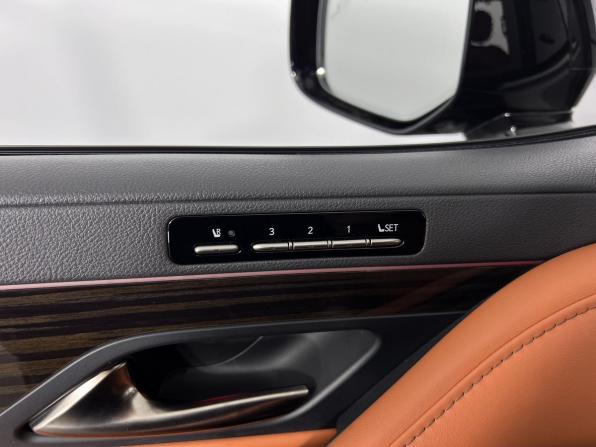 Lexus LX IV с пробегом 2022 года, цена 16 935 000 рублей, 45625 км, внедорожник, Автокод Объявления