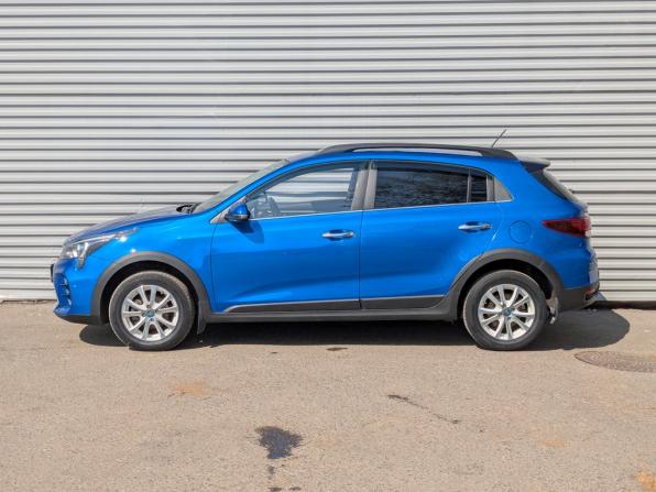 Kia Rio IV Рестайлинг с пробегом 2021 года, цена 1 839 000 рублей, 77299 км, хэтчбек, Автокод Объявления