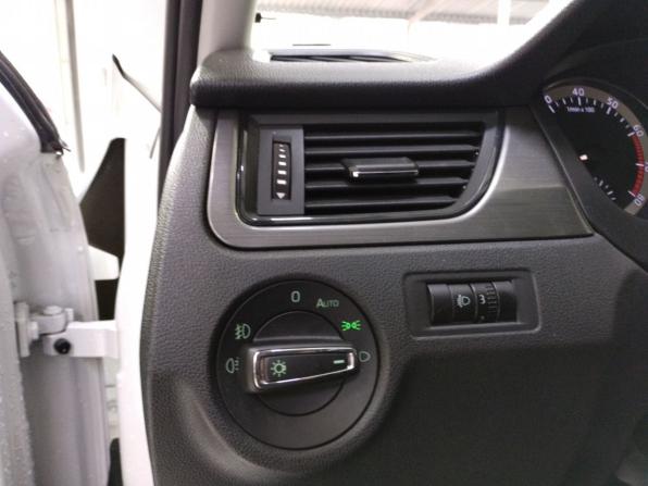 Skoda Rapid I Рестайлинг с пробегом 2019 года, цена 1 220 000 рублей, 104635 км, лифтбек, Автокод Объявления