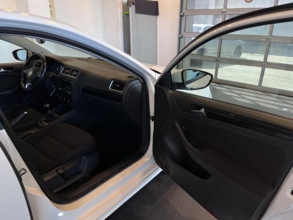 Volkswagen Jetta VI с пробегом 2011 года, цена 840 000 рублей, 105348 км, седан, Автокод Объявления