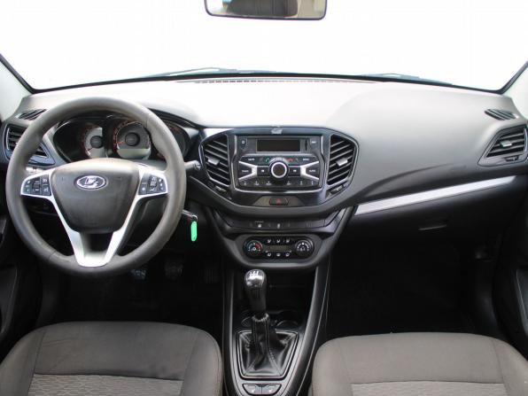 Lada (ВАЗ) Vesta I с пробегом 2019 года, цена 389 000 рублей, 310025 км, седан, Автокод Объявления
