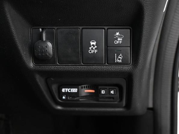 Honda Stepwgn V Рестайлинг с пробегом 2020 года, цена 2 439 000 рублей, 89047 км, минивэн, Автокод Объявления