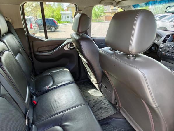 Nissan Navara (Frontier) III (D40) Рестайлинг с пробегом 2010 года, цена 1 630 000 рублей, 212414 км, пикап, Автокод Объявления