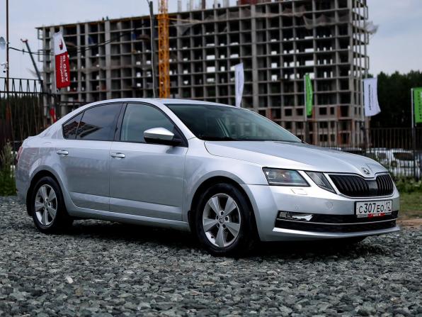 Skoda Octavia III (A7) Рестайлинг с пробегом 2017 года, цена 1 420 000 рублей, 175200 км, лифтбек, Автокод Объявления