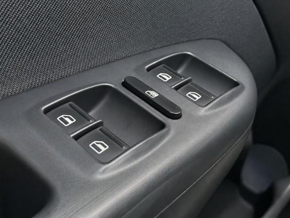 Skoda Octavia II (A5) Рестайлинг с пробегом 2011 года, цена 949 000 рублей, 178000 км, лифтбек, Автокод Объявления
