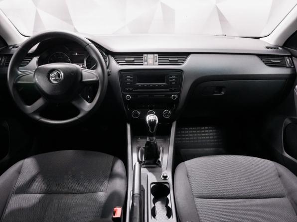 Skoda Octavia III (A7) с пробегом 2013 года, цена 843 000 рублей, 280000 км, лифтбек, Автокод Объявления