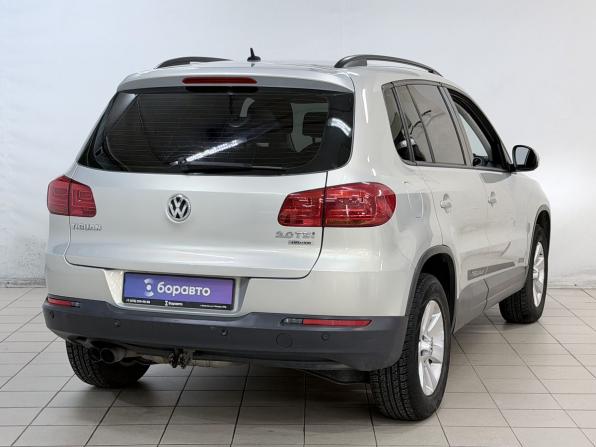 Volkswagen Tiguan I Рестайлинг с пробегом 2012 года, цена 1 059 000 рублей, 221249 км, внедорожник, Автокод Объявления