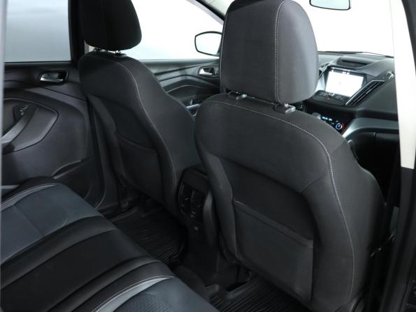 Ford Kuga II Рестайлинг с пробегом 2016 года, цена 1 299 000 рублей, 190810 км, внедорожник, Автокод Объявления