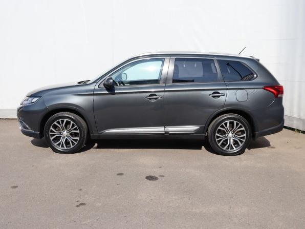 Mitsubishi Outlander III Рестайлинг 2 с пробегом 2015 года, цена 1 800 000 рублей, 83466 км, внедорожник, Автокод Объявления