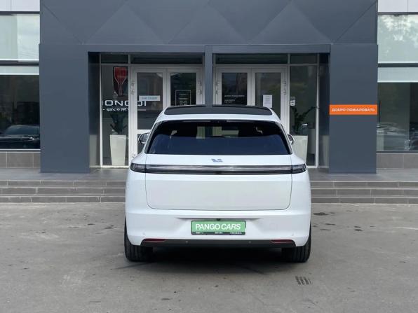 Li Auto (Lixiang) L7 I с пробегом 2024 года, цена 5 645 000 рублей, 52640 км, внедорожник, Автокод Объявления