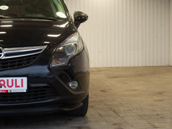 Opel Zafira C с пробегом 2013 года, цена 1 075 000 рублей, 242426 км, компактвэн, Автокод Объявления